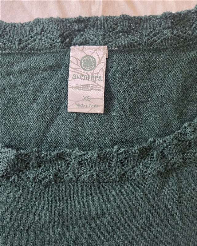 NWOT Aventura XS Heathered Green Tee Shirt Long Sleeve Lace Trim 136730