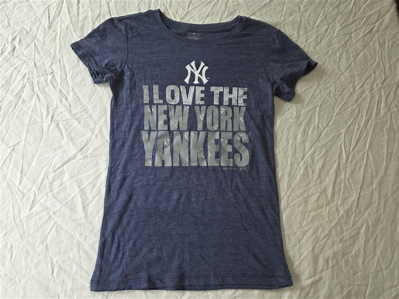 NWOT Team Athletics L 14 Children Love The New York Yankees T Shirt 136749