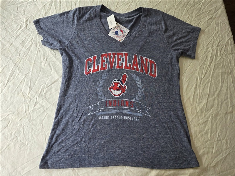 NWT Soft a Grape L Cleveland Indians Women's V neck T Shirt 136758