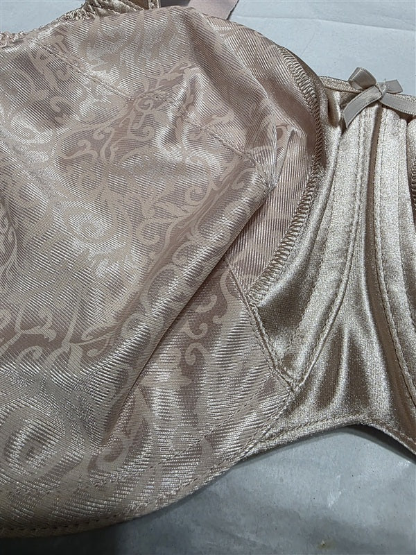 NWOT Bali 40DD Satin Tracings Minimizer Underwire Bra 3562 Beige 136773
