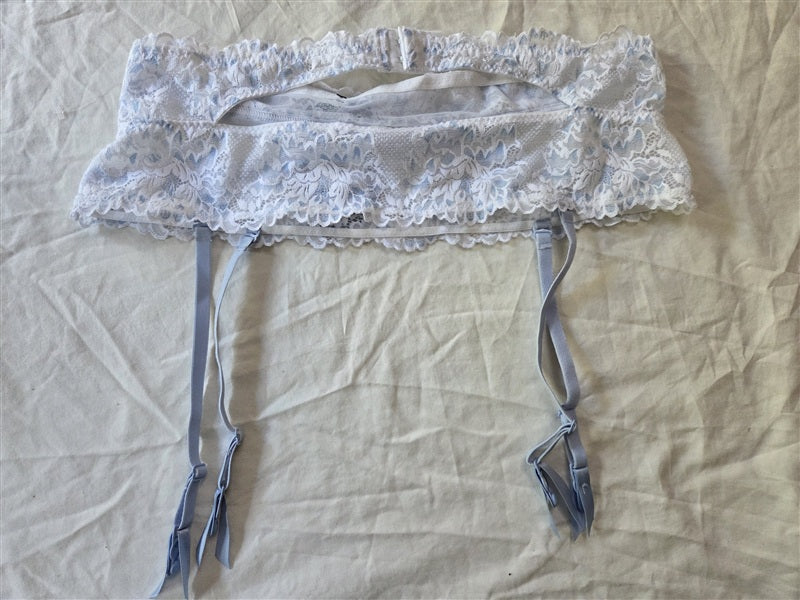 NWT Maidenform LG Super Sexy Floral Lace Garter Belt MFB102 White & Blue 136800