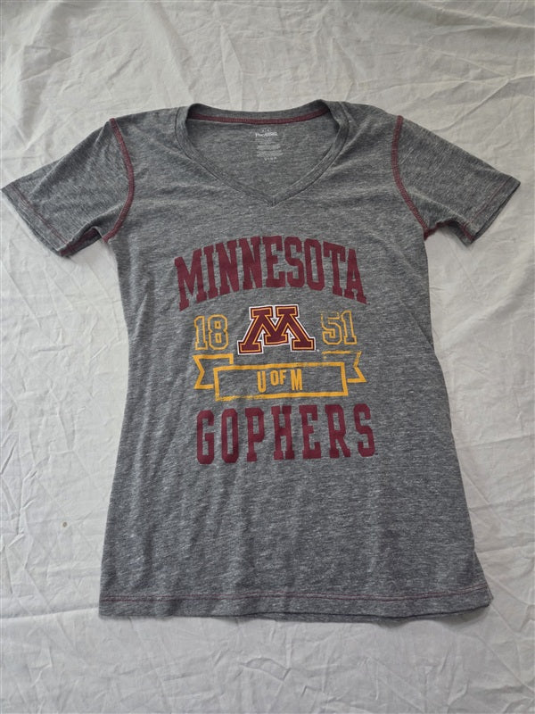 NWOT Pro Edge M Minnesota Gophers Women's V neck T Shirt 136826