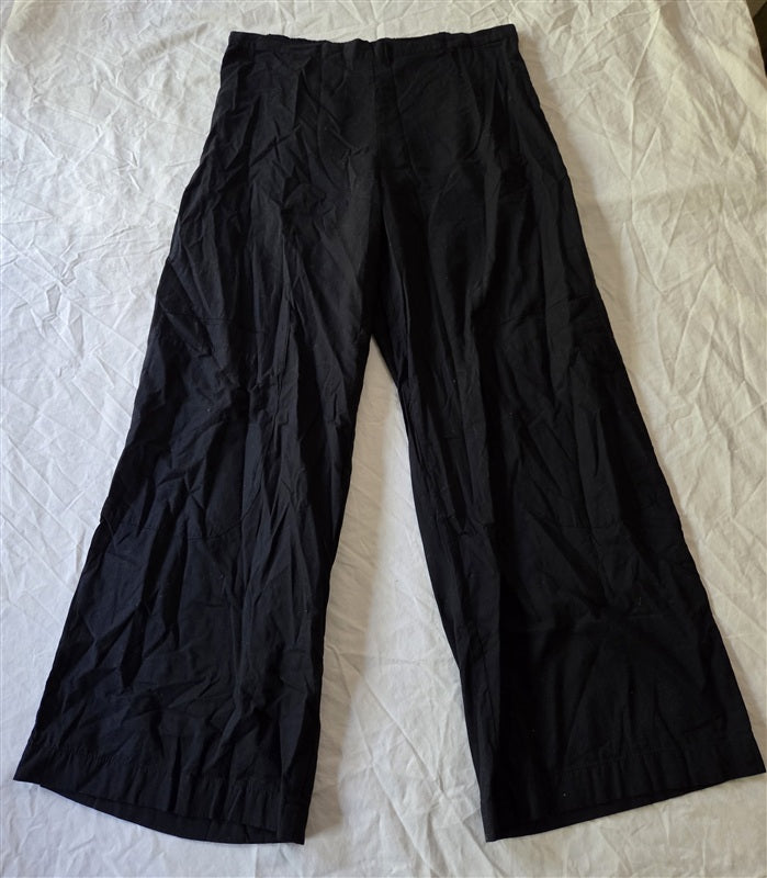 NWT Tulip M Big Pocket Crinkle Cropped Black Pants 136854