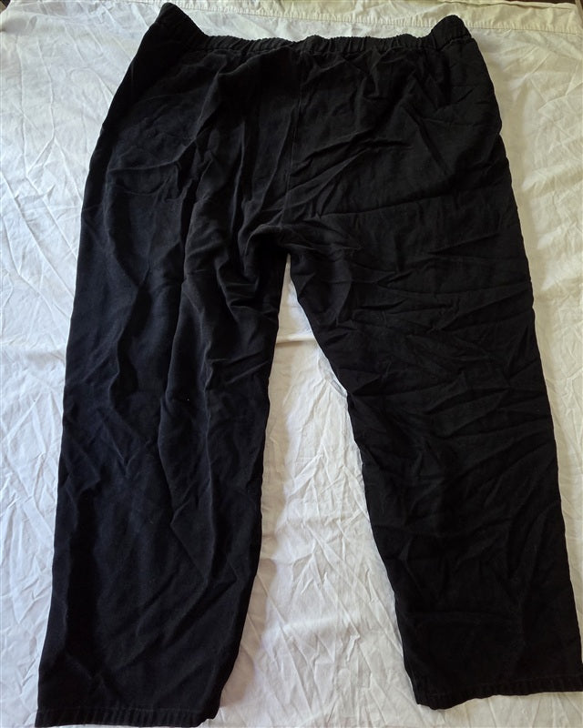 NWOT Eileen Fisher M Black Italian Wool Knit Ankle Pant Pull-On 136877