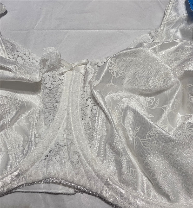 NWT Playtex Secrets 44C Full Figure Underwire Bra 4422 White 136885