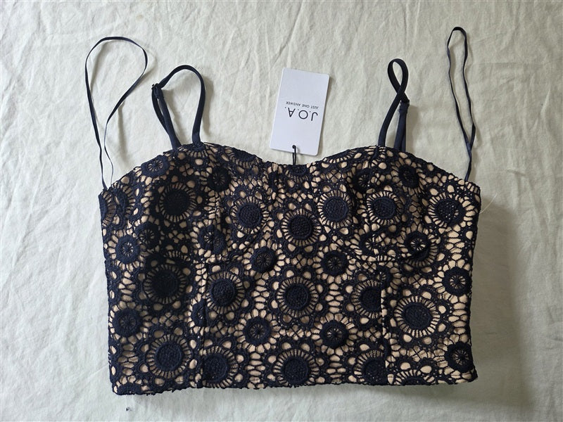 NWT Anthropologie J.O.A. X SMALL Navy Blue Lace Spaghetti Strap Crop Top 136896