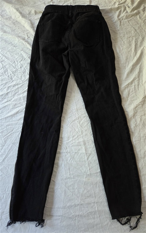 NWOT New York & Co 4 Curvy Sculpting Skinny Black Zipper Teeth Jeans 137073