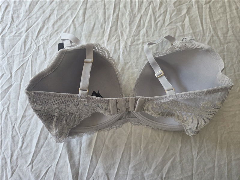 NWT Natori 32DDD Feathers Bra Plunge Contour Style 730023 Gray 137118