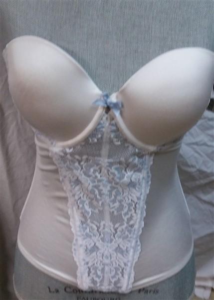 NWOT Maidenform 38C Super Sexy Strapless Lace Push Up Bustier MFB100 White 90219