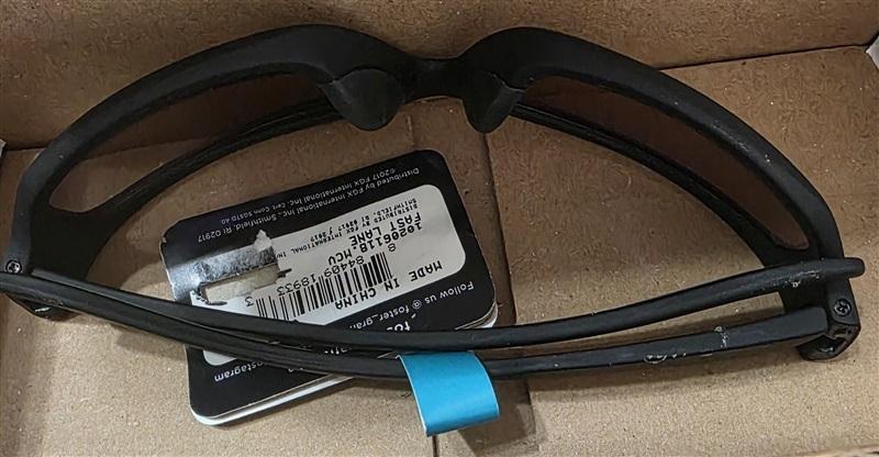 NWT Foster Grant Fast Lane Black Sunglasses Black Polarized Lens #90619