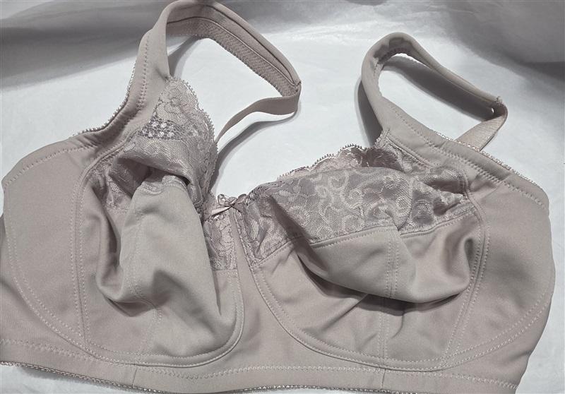 NEW Glamorise 38DD Rose Lace Full-Covrage Full-Fig Wireless Bra 1104 Taupe 90764