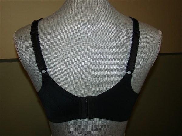 NWOT Olga Bra 38D Luxury Lift Full Figure Underwire Bra 35063 Black #92367