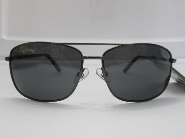 NWT Foster Grant Solo Gunmetal Pilot Sunglasses Black Polarized Lens #92690