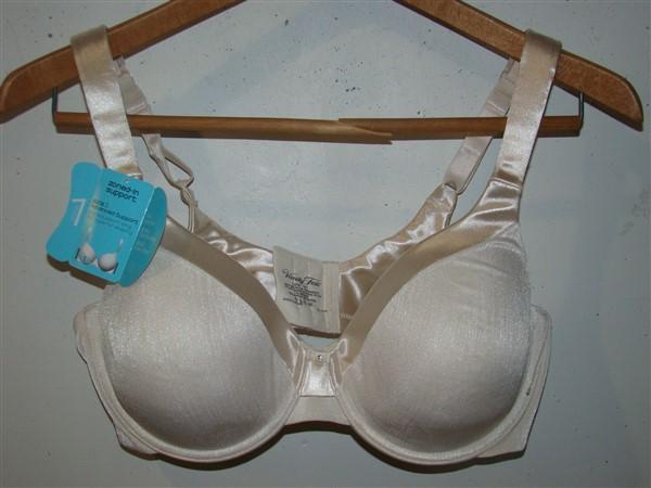 NWOTD Vanity Fair 44D Illumination Zone Support Underwire Bra 76338 Ivory 92903