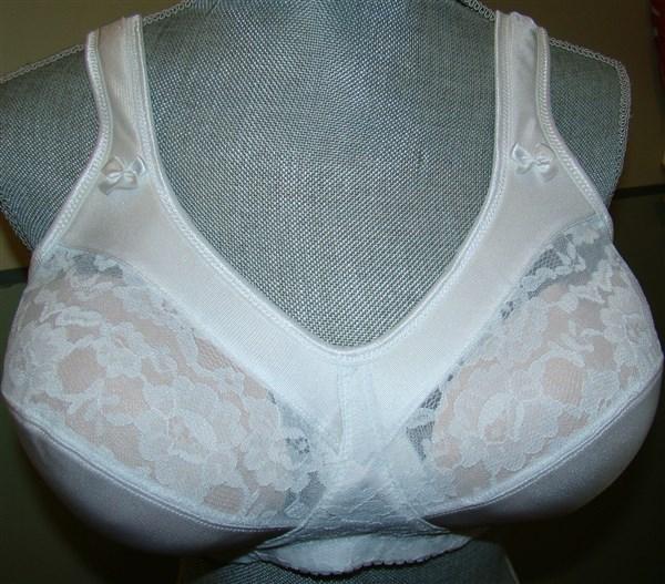 NWOT Comfort Choice 40B Wirefree Lace Trim Everyday Bra White #93809