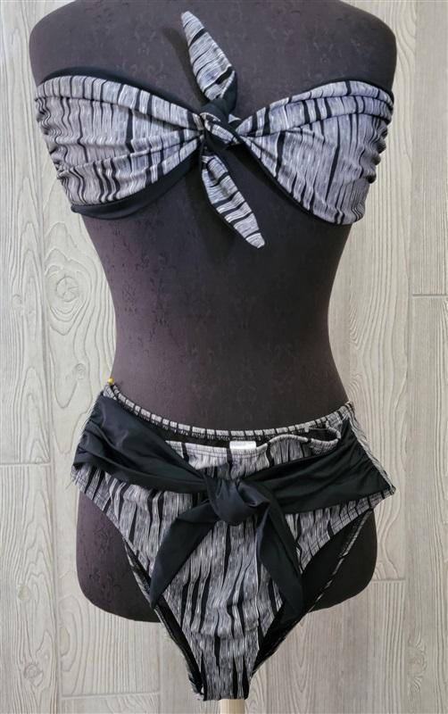 NWOT Barefoot Miss of California L Reversible Stripe Tie Bikini 94020