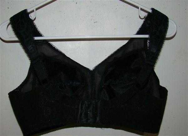 NWOT Playtex 18 Hour 38C Original Comfort Strap Wirefree Bra 4693 Black #94704