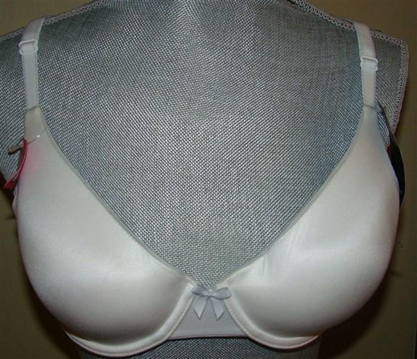 NWOT Maidenform 34D white Comfort Devotion Bra 9402 94779