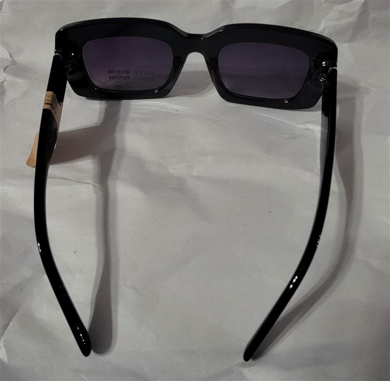 NWT Frye & Co Black Square Thick Frame Sunglasses DG0921 Clout Goggles 94914