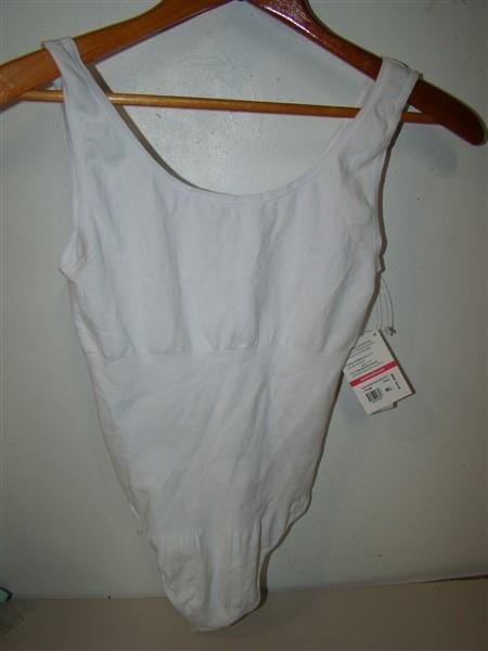 NWTD Yummie Tummie 1X/2X Ruby Scoop Neck Bodysuit White #95139