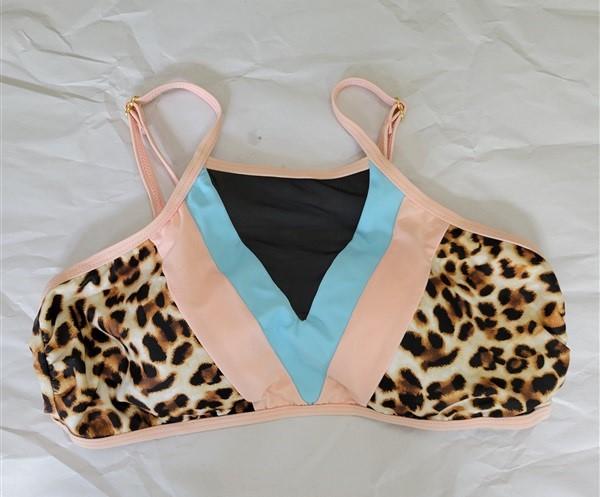 NWOT Gianni Bini Leopard Colorblock Halter High-Neck Bikini Swim Top #95174