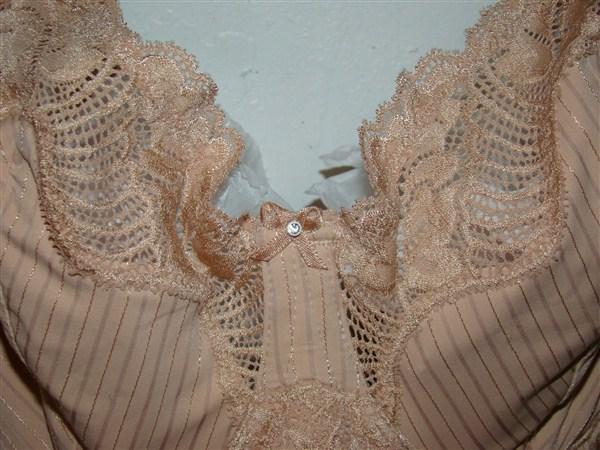 NWOT Paramour 32DD Full Busted Seamless Contour 115353 Beige #95294