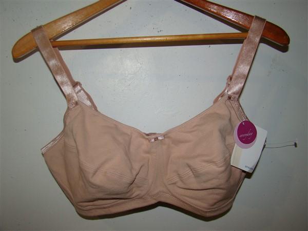 NWOT Amoena 34AA Ruth Soft Cup Bra 2873 Beige #95969