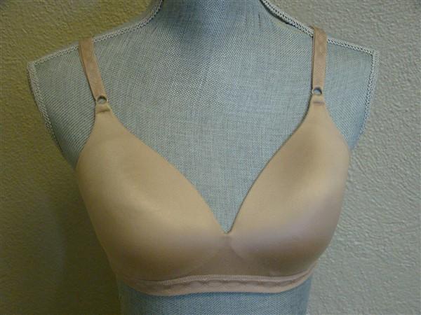 NWOT Warner’s Bra 36C Cloud 9 Full-Coverage Wire-Free Contour 1269 Beige 96169