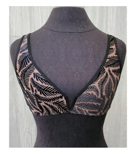 NWOT Out From Under Flocked Velvet & Mesh Triangle Bralette M Black Copper 97101