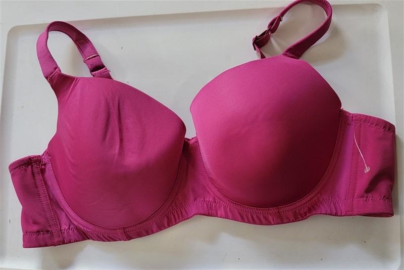 NWOt Comfort Choice 42B Underwire T-Shirt Bra Pink 97447