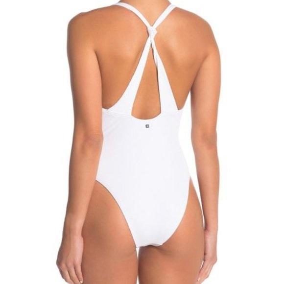 NWTD Dolce Vita LG White Cali Babe 1PC Pique Swimsuit 97544