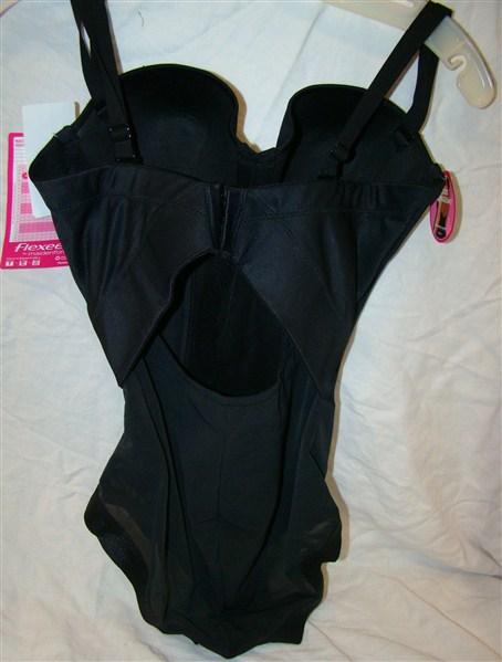 NWOT Flexees 34B Easy Up Strapless Firm Control Bodybriefer 1256 Black #99583