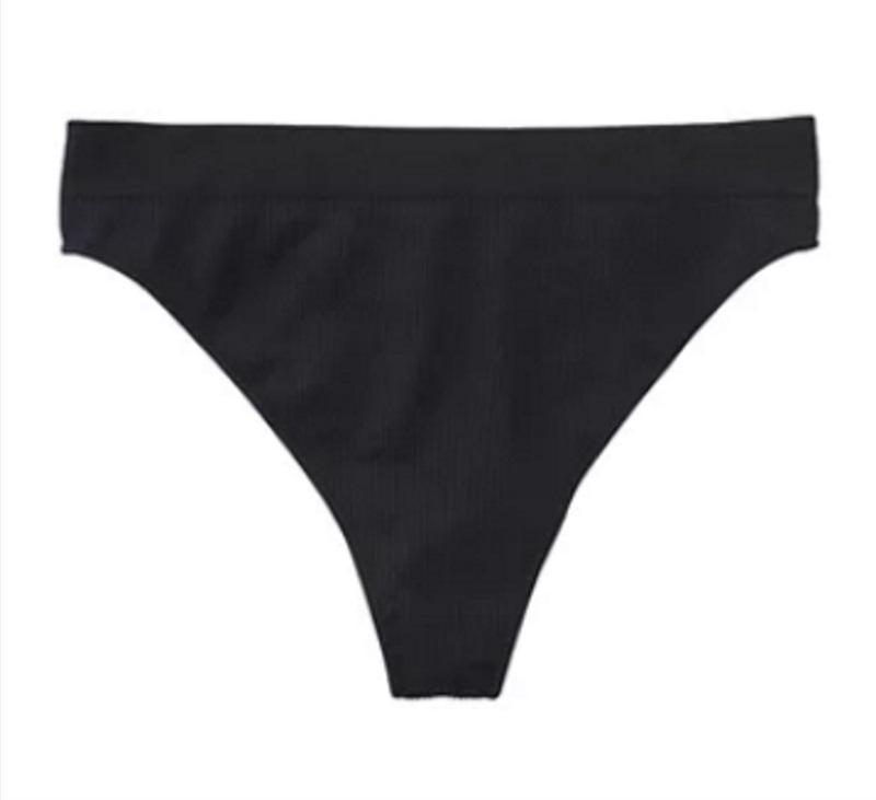 NWOT Parisian XXL Seamless Ribbed Thong Black 99734