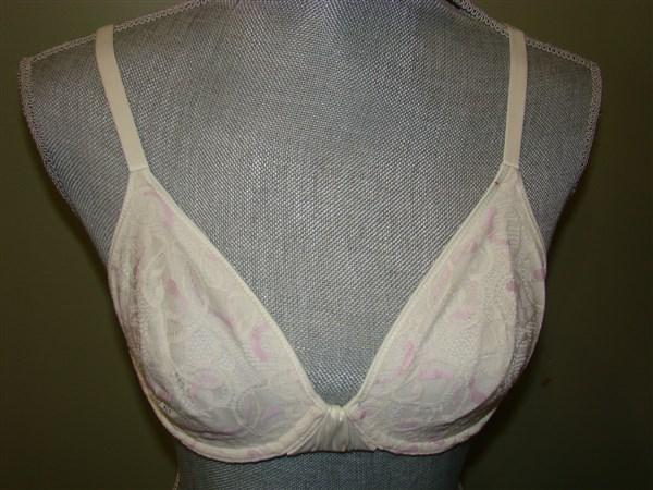 NWOT DKNY 32C Lace Love Story Lined Demi Bra 453105 Ivory/Pink 112159