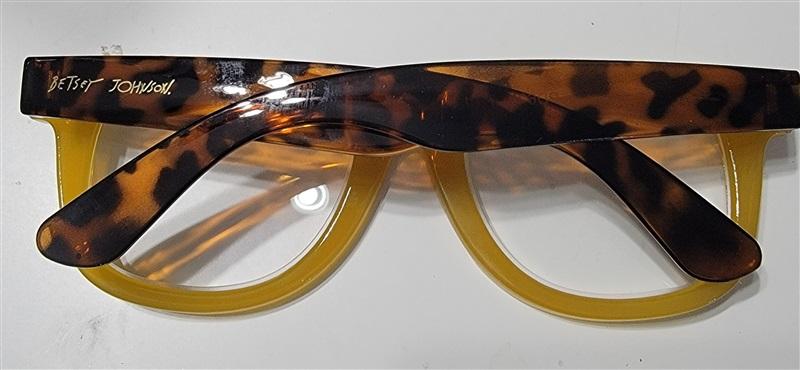 Betsey Johnson Gold Reading Nerd Glass Readers 1.5 Blue Light 115240