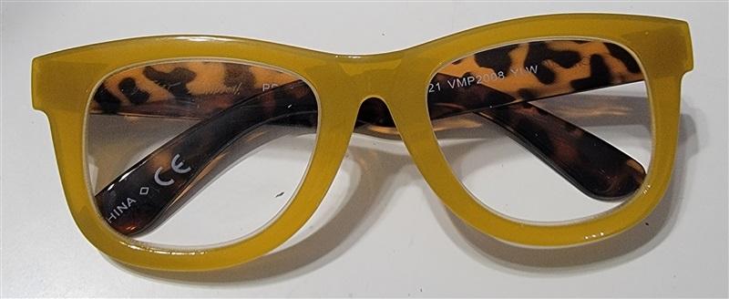 Betsey Johnson Gold Reading Nerd Glass Readers 1.5 Blue Light 115240