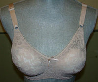 NWOT Bali 34D Lace 'N Smooth Seamless Cup Underwire Bra 3432 Beige 84113