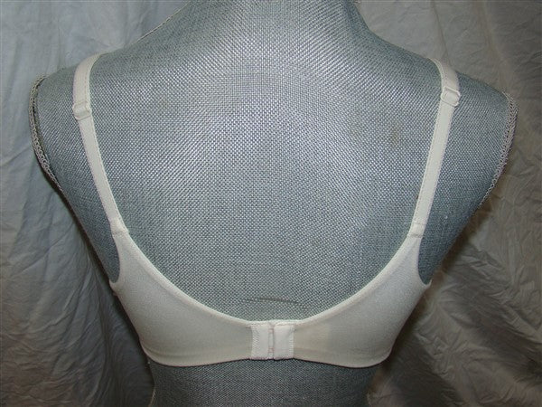 NWOT Maidenform 34D Comfort Devotion Ultimate Wirefree Bra 9456 Ivory 90163