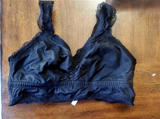 NEW Amoureuse 46B Black Wirefree Overhead Lace Bra #90392