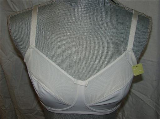 NWT Amoena 36D Lina 3 Part Cup Soft Cup Bra 2438 Ivory #96261