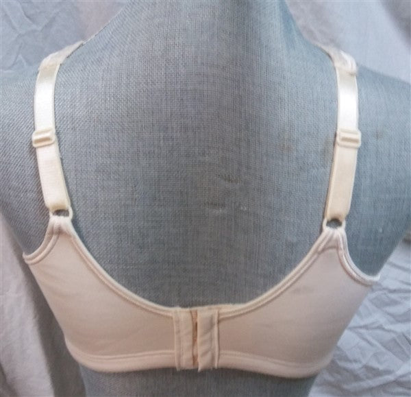 NWOT Playtex 40D 18 Hr Back Smoother Full-Figure Wire-Free Bra 4E77 Ivory 96378