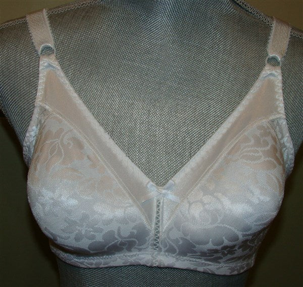 NEW Bali Double Support Spa Closure Bra 3372 White 40C #97036