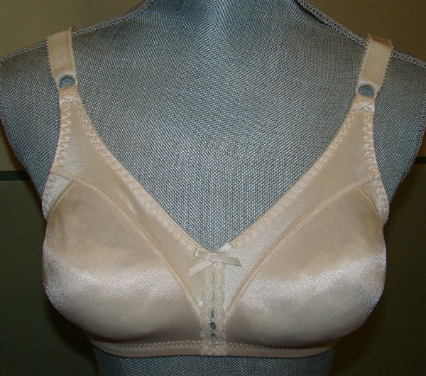 NWOT Bali 36D Ivory Double Support Wireless Bra 3820 Full Coverage #97631