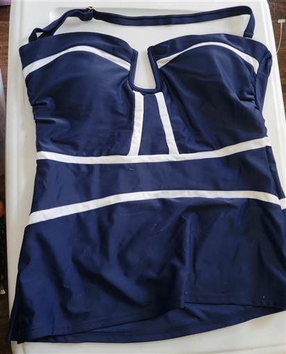 NWOT Island Escape 10 Sweetheart Bandeau U Blue Tankini Top 97887